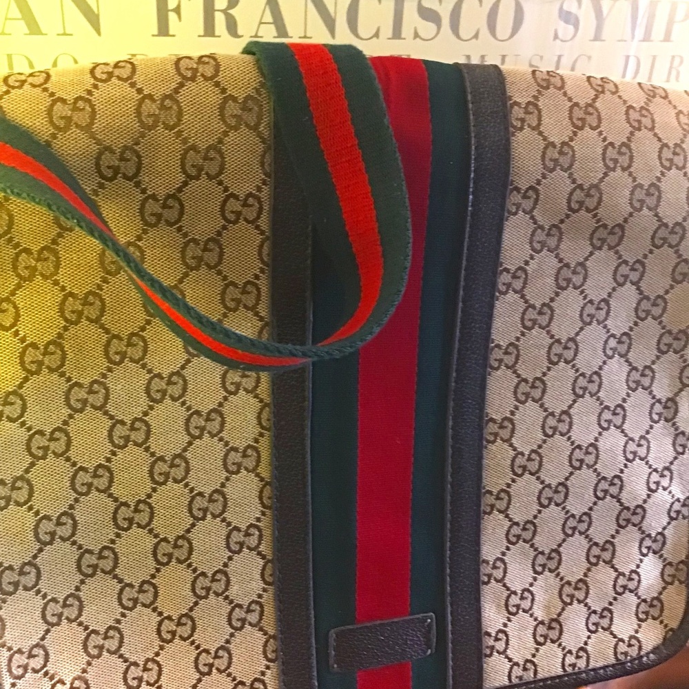 Gucci Messenger Bag - Picture 1 of 1